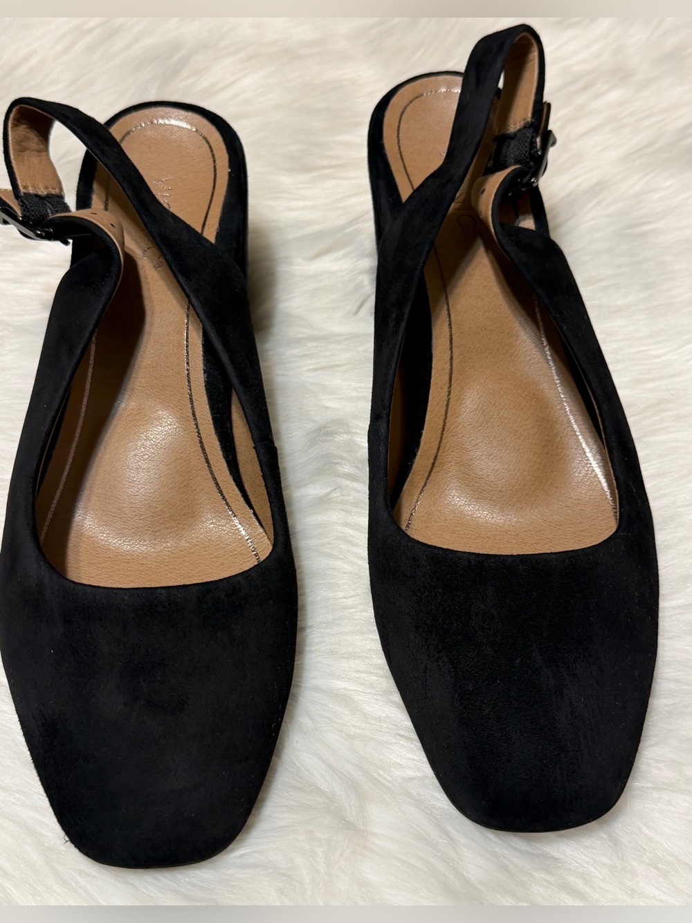 Vionic Nareen Black Suede Slingback Block Heel - Picture 2 of 9